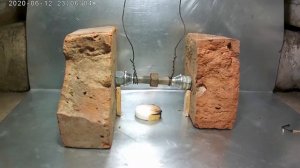 ✅Крутой пугач из болтов,гайки и спичек. Насколько опасна такая петарда?