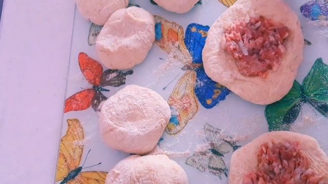 Любимые беляши с мясом смотреть онлайн