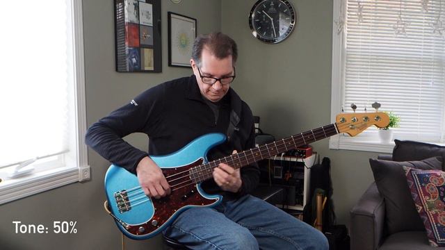 Fender American Original 60s Precision Bass Review and Demo with Flatwound Strings and No Effects смотреть онлайн
