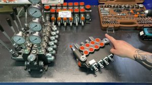 Гидрораспределитель под тяги либо педальное управление с плавающим золотником на 4 секции