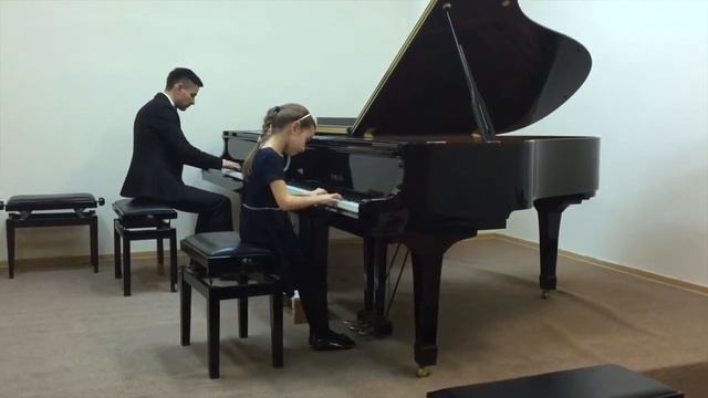 Khachaturyan Senior Tomato four hands смотреть онлайн