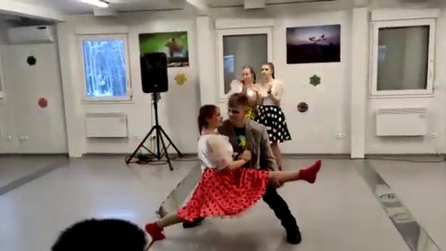 Танцуем Твист смотреть онлайн