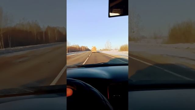 Трасса м7 разбита ?!! Как ехать ужас. смотреть онлайн