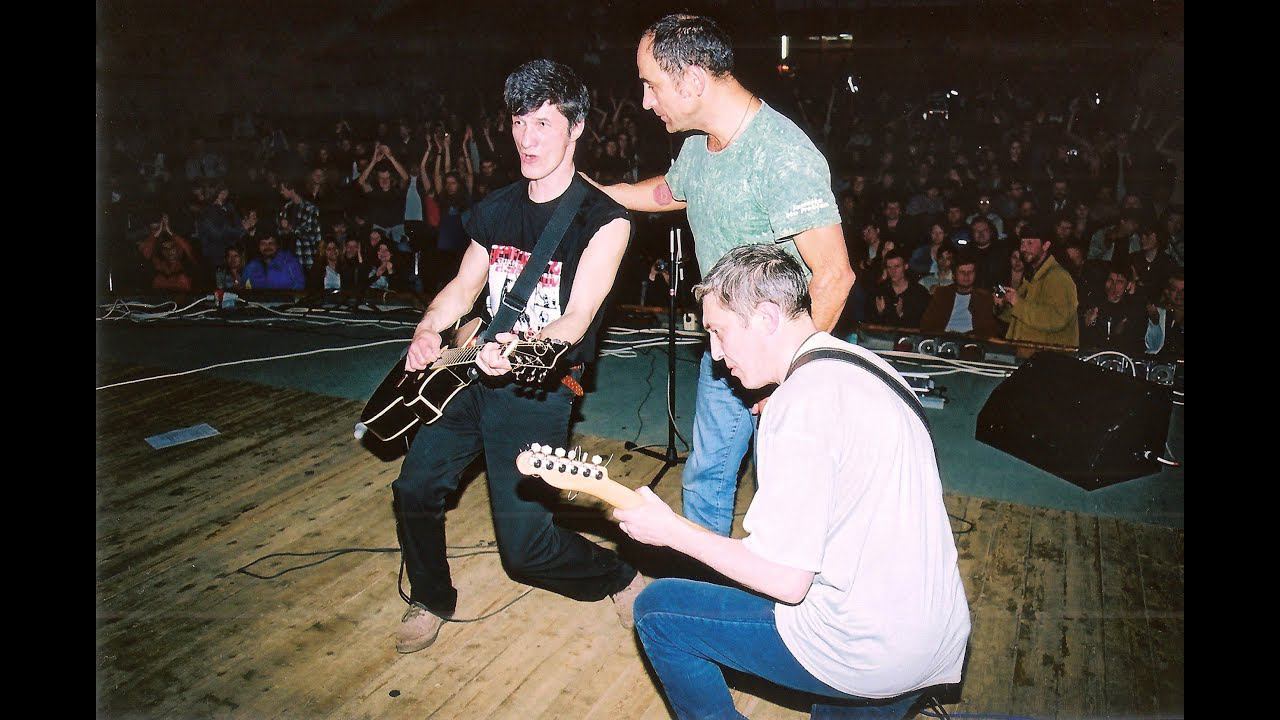 2004. РАЗНЫЕ ЛЮДИ – КОНЦЕРТ В К/КЗ «УКРАИНА» (ХАРЬКОВ, 21.05.2004) [HD] смотреть онлайн