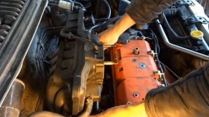 Как проверить топливные форсунки на Mazda Demio