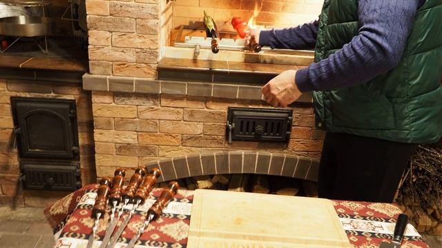 ШАШЛЫК МАЙСКИЙ. ВКУСНЕЕ Я НЕ ПРОБОВАЛ. SAMOVAR KITCHEN.