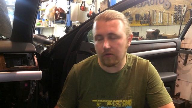 Audi A8 D3 Ошибка блока доступа и запуска (VAG 4E0 907 181) смотреть онлайн