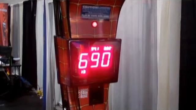 Kalkomat Spider Boxer by Birmingham Vending.mpg смотреть онлайн