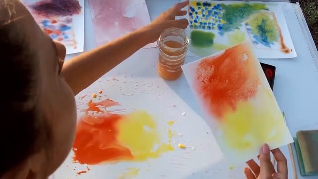 Рисование с ребёнком. Акварель. Смешиваем краски. Монотипия. смотреть онлайн