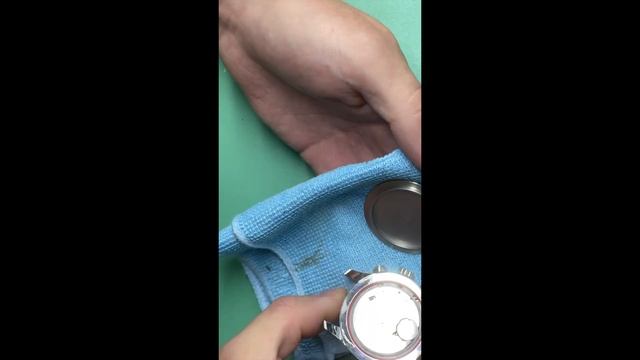 Как открыть крышку часов Tissot для замены батарейки смотреть онлайн