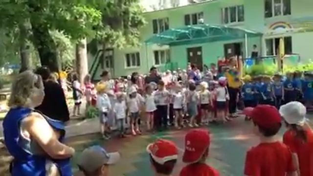 Спортивне свято в Дитсадку N532 смотреть онлайн