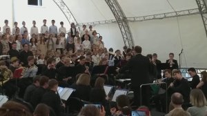 Детский духовой оркестр и хор 1-8 классов школы им.Гнесиных