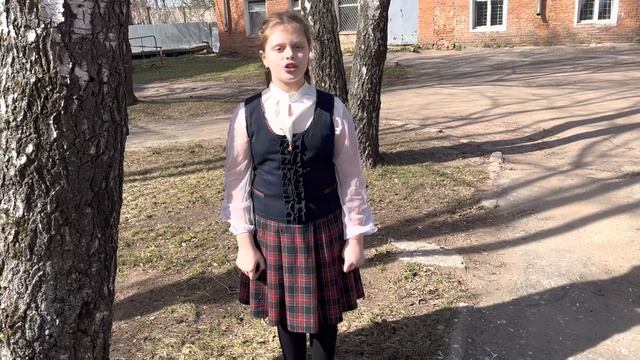 Стихотворение Константина Симонова «Родина», читает Гандыбина Арина смотреть онлайн