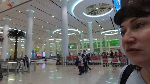 ПЕРЕЛЕТ ДУБАЙ ТЕРМИНАЛ 2 В ТЕРМИНАЛ 3 КАК ДОБРАТЬСЯ смотреть онлайн