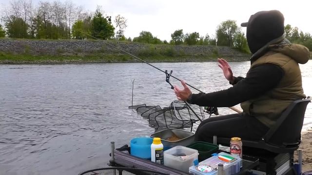 Трофейный ЯЗЬ!!! Фидер на реке Припять. Рыбалка в Беларуси 2020. смотреть онлайн