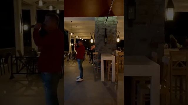 #Пою везде, где есть #караоке?? #круг #тишина #песня #турция #kemer #2022 #music #new смотреть онлайн
