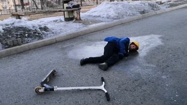 ЧИЛ НА САМОКАТАХ. ПОЛНЫЙ УГАР. ТЁМЧИК ССЫТ смотреть онлайн