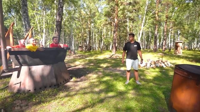 КТО ПОСЛЕДНИЙ ПОКИНЕТ ГОРЯЧИЙ БАССЕЙН ЧЕЛЛЕНДЖ! смотреть онлайн