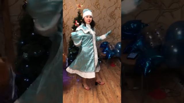 Детская новогодняя песня. «Новогодние игрушки». смотреть онлайн