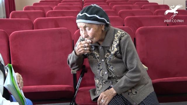 "Авазы дег, ачазы дег" / "Как мать, как отец" (исп. Д.Т. Сынаа) смотреть онлайн