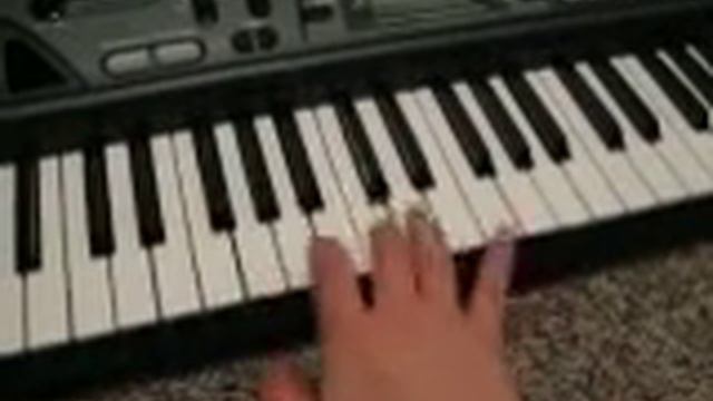 Mortal Kombat theme song played on keyboard смотреть онлайн