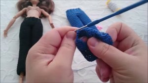 Штанишки - брюки на куклу крючком