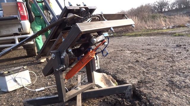 Vrhačka holubov spravená doma test č. 1, Метательная машинка свойми руками смотреть онлайн