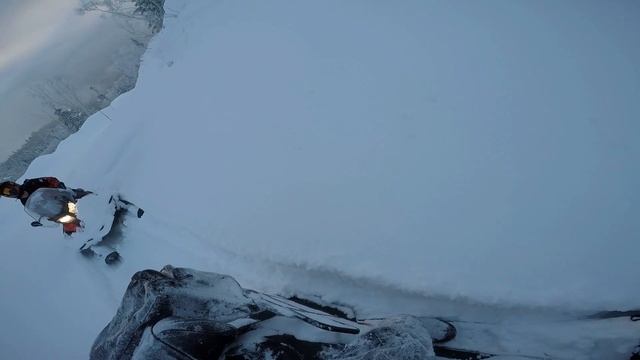 Снегоходы Ski Doo тонут в снегу.....но едут смотреть онлайн