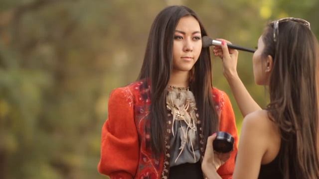 Тизер к новой фотосессии от Look.TM смотреть онлайн