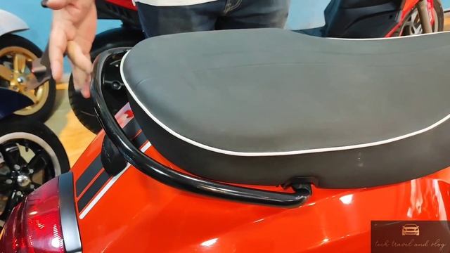 VESPA SXL Racing Sixties Review! #vespa #scooty #2023 смотреть онлайн