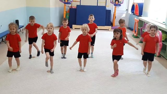 "Маленькие звезды " группа "Солнышко" ( средняя) смотреть онлайн