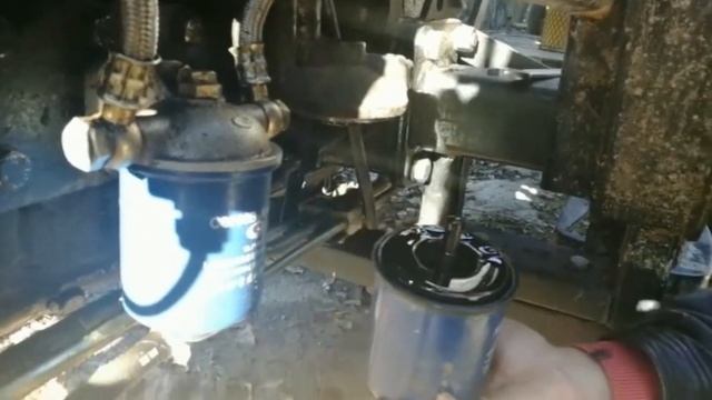 Трактор Chery RF-244B. Замена масла в двигателе и ТНВД смотреть онлайн