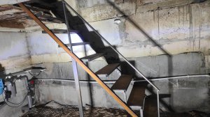 Изготовление лестницы в подвал