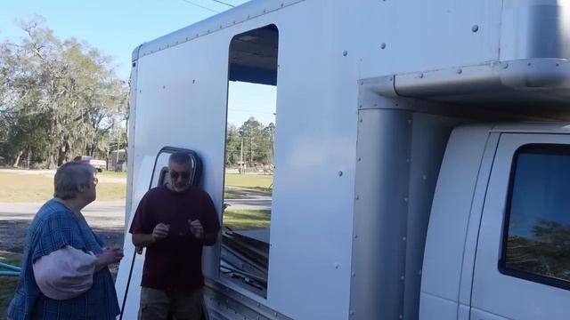 Box Truck RV Door Installation смотреть онлайн