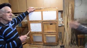 7О конструкции своих ульев Миленин  М И