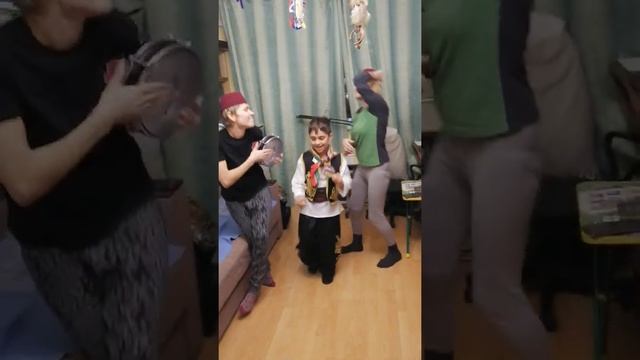 Танцуем дома. Турецко-русские мотивы смотреть онлайн