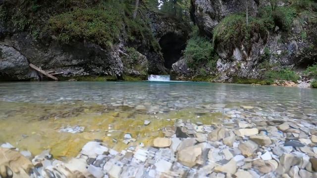 Шум водопада, пение птиц. Музыка которая поможет вам расслабиться. Под этот шум хорошо засыпать смотреть онлайн