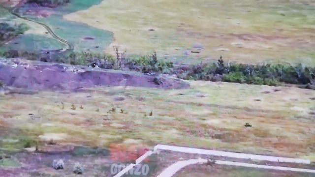AGS-17 GRENADE LAUNCHER of RUSSIAN ALLIES ATTACK UKRAINA POSITION at DONESK Airport смотреть онлайн