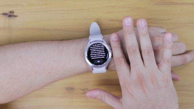 SAMSUNG GALAXY WATCH 4: BIOIMPEDÂNCIA, PRESSÃO ARTERIAL, ECG E LTE: GUIA COMPLETO смотреть онлайн