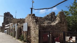 Хирург взял горничной нищенку с ребенком, а когда шутки ради позвал её на вечер выпускников...