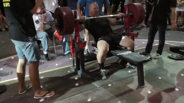 Шляма Андрей. Жим лежа 190 кг. GYM200 2015 (UPC) смотреть онлайн