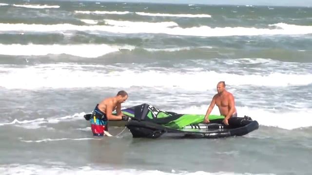 Щёлкино. Крым 2017 / Андрей Funny Trip спасает кайт смотреть онлайн