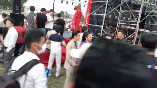 ANDIJON PAXTA OBOD YOSHLAR MARAFONIDA FAVVORA BAND KANSERT MUHMONI смотреть онлайн