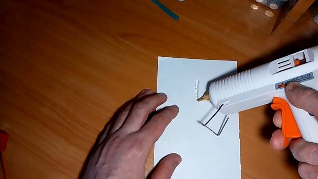 Клеевой термо пистолет на 110W из китая. t` 100-220`C смотреть онлайн