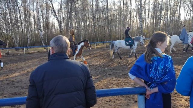 День рождение тренера Петиной Евгении Александровны (22 апреля 2016г) смотреть онлайн
