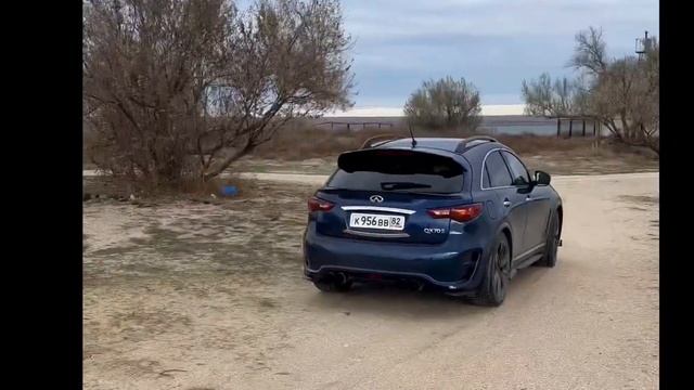 INFINITI QX70/FX37 LARTE IN CRIMEA смотреть онлайн