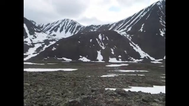 Свой исток, р. Вангыр берёт с седла пер. № 11 (Санный). смотреть онлайн
