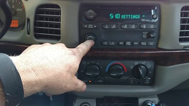 How to reset the Low Tire Pressure Light. 2001 Chevy Impala Tire Monitor. Quick and Easy смотреть онлайн