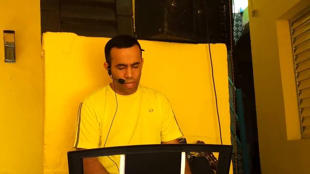 DANILO DOIDÃO - Lembrança de um beijo - No teclado YAMAHA PSR-E333 смотреть онлайн