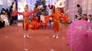 #Китайский танец с веерами в #детском саду.